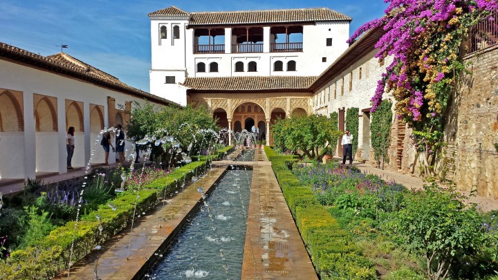 BIG_alhambra_16740511901672383