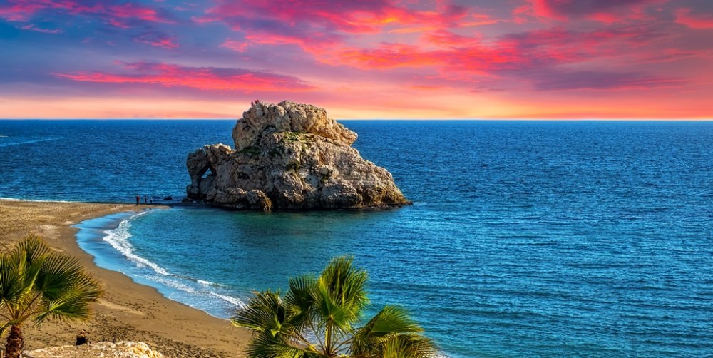 BIG_costa del sol_15740877181672383